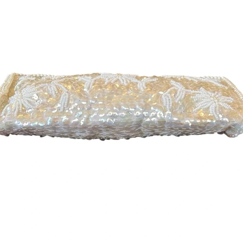 La Regale White w/Sequins & Beaded floral detail Clutch zip closure 8.5”Wx4.2”H